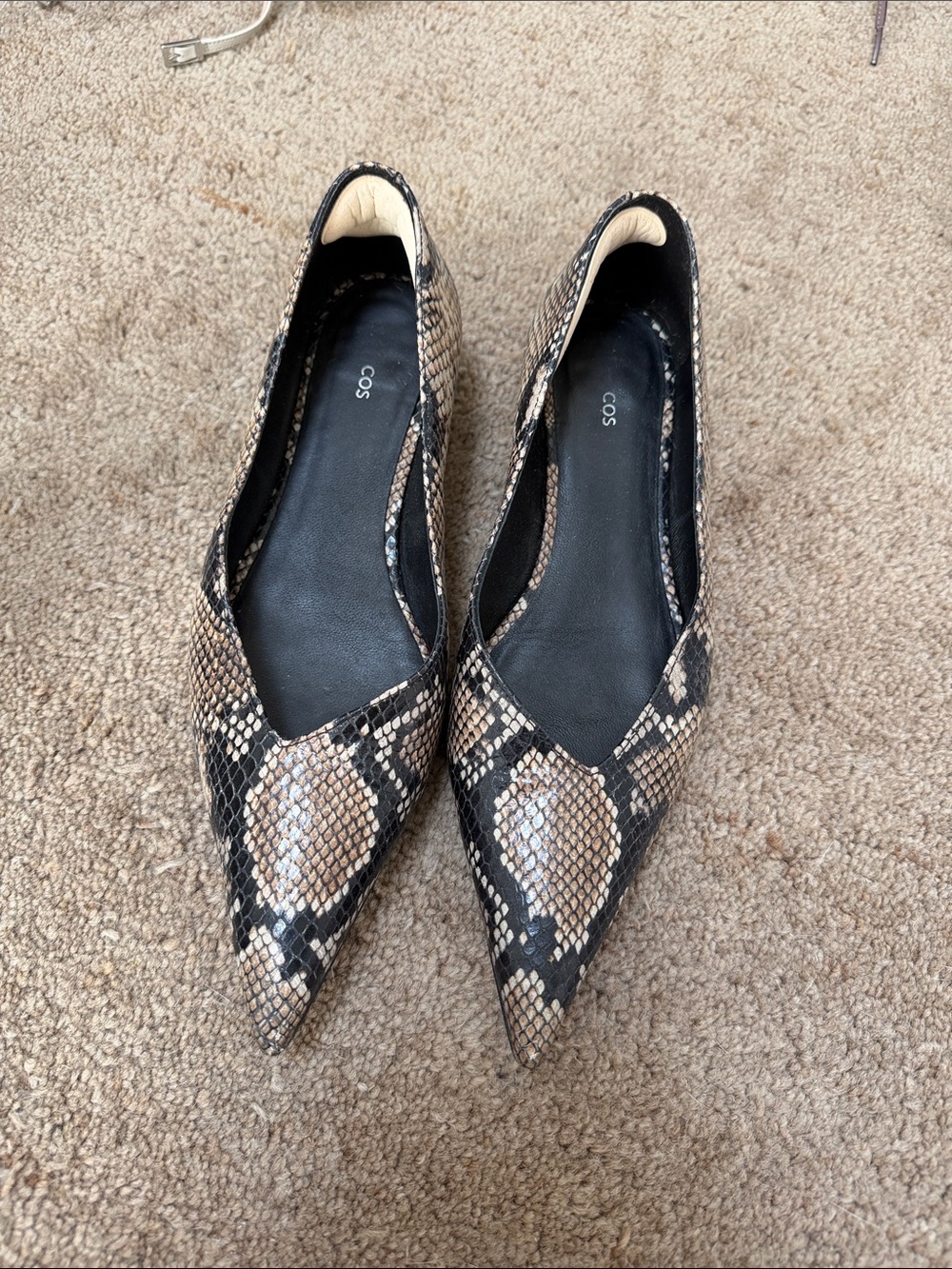 COS Snake-Print Pointed Flats in Black and Tan